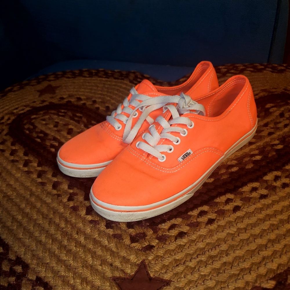 Womans vans size 7